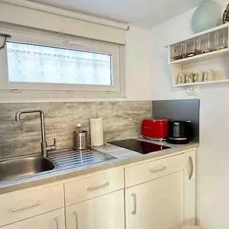 Apartment 2 Pieces Proche Centrex Paris