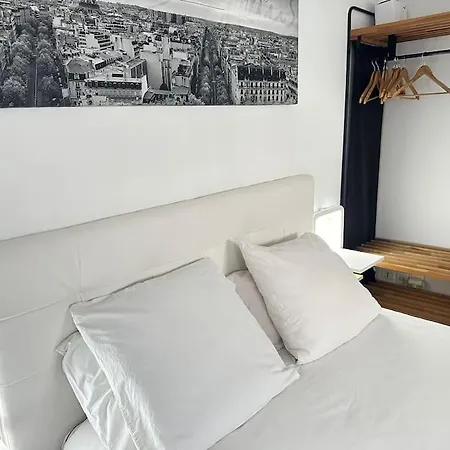 Apartment 2 Pieces Proche Centrex Paris